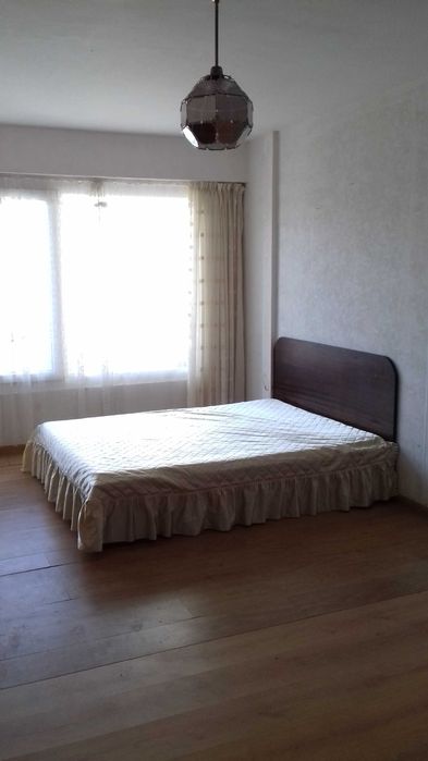 Дава се под наем Тристаен апартамент в Варна, Галата - 70 кв.м за 255 € - Снимка #3