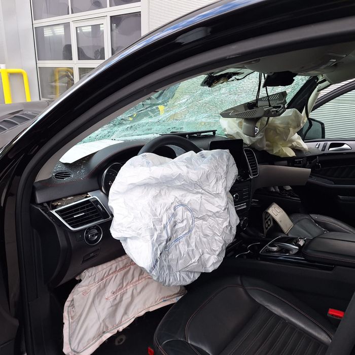 Vand Gle 350 coupe lovit