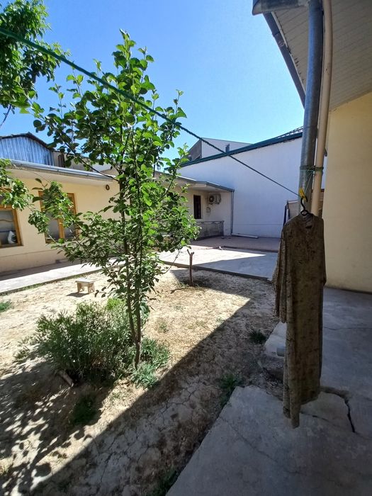 Bodomzorda 4.2-sotokli Uchaska Sotiladi Fasadi:21-metr 9-honalik