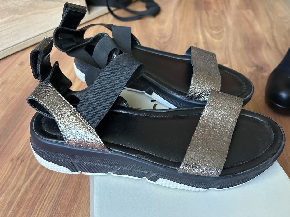 Сандали Lasocki