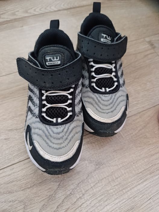 Nike / Adidas 28-30