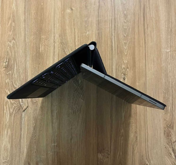 Samsung Galaxy Tab S9FE+ & Magic Keyboard