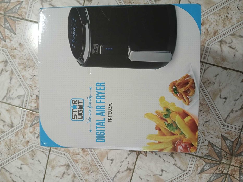 Friteuza Star-Light Airfryer DAFB-2613BL, 1300W, 2.6L - Sigilat!