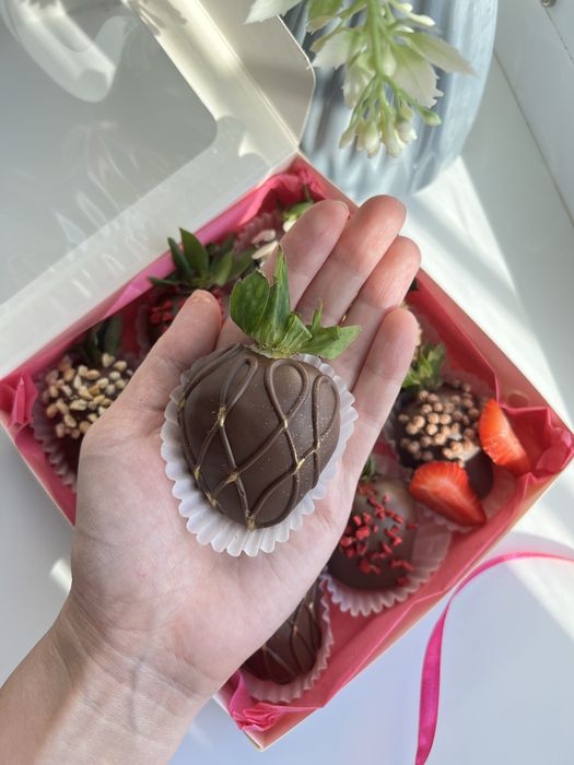 Клубника в шоколаде в Актобе