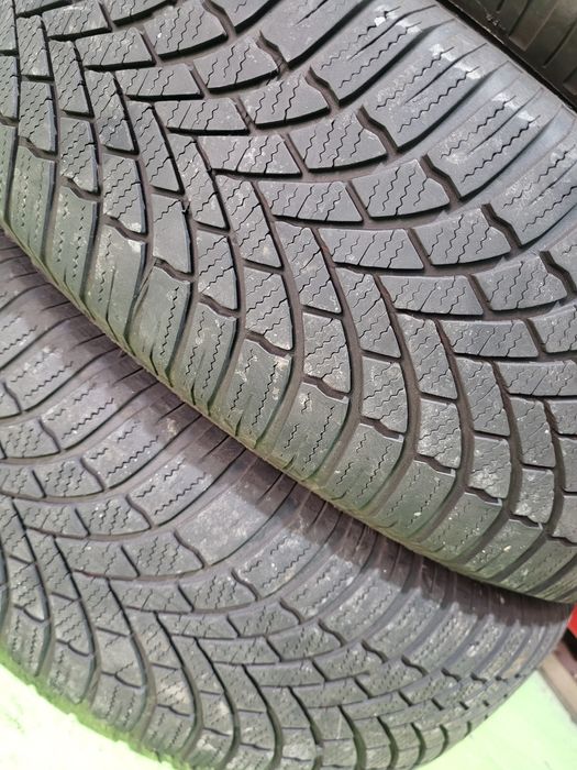 4 бр зимни 215/65/17 Bridgestone