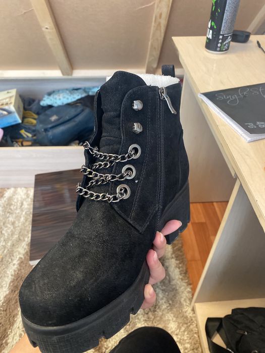 продам ботинки