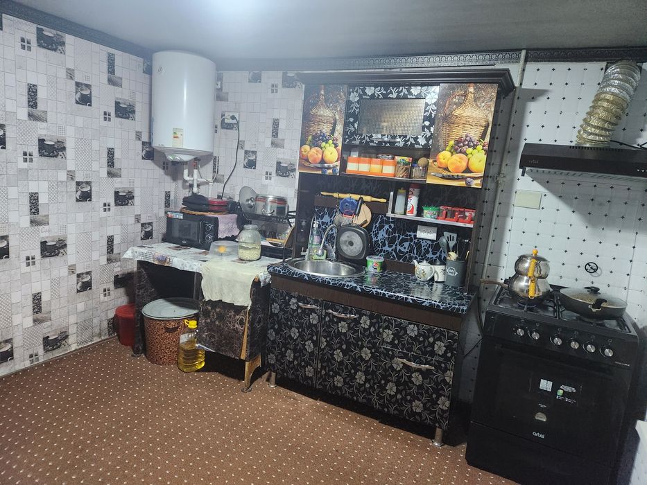 Ховли Уй сотилади