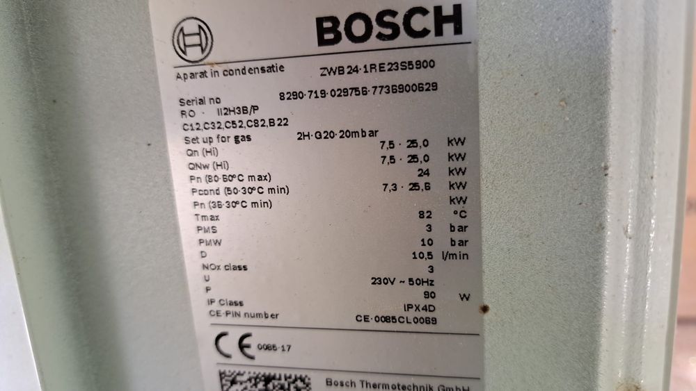 Vând centrală termică BOSCH 24 KW