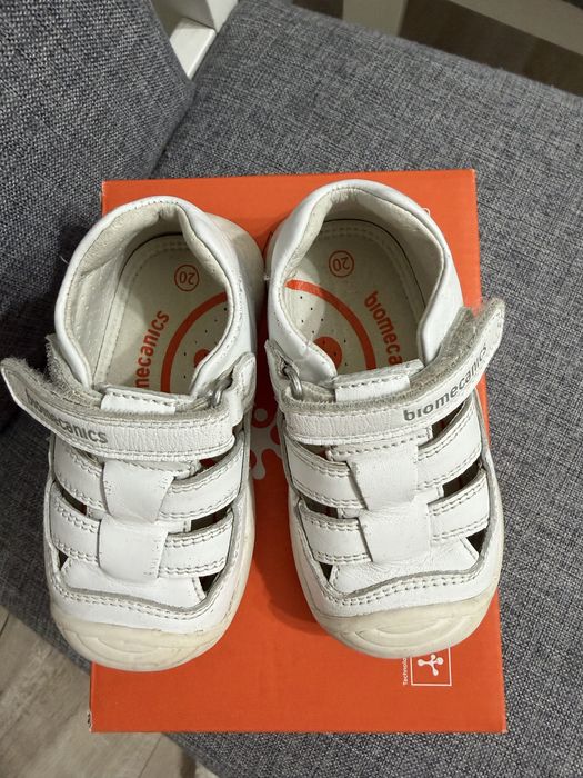 Продам сандали biomecanics