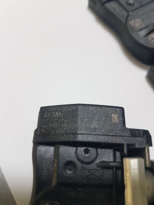 Оригинални датчици за следене налягането в гумите за BMW TPMS