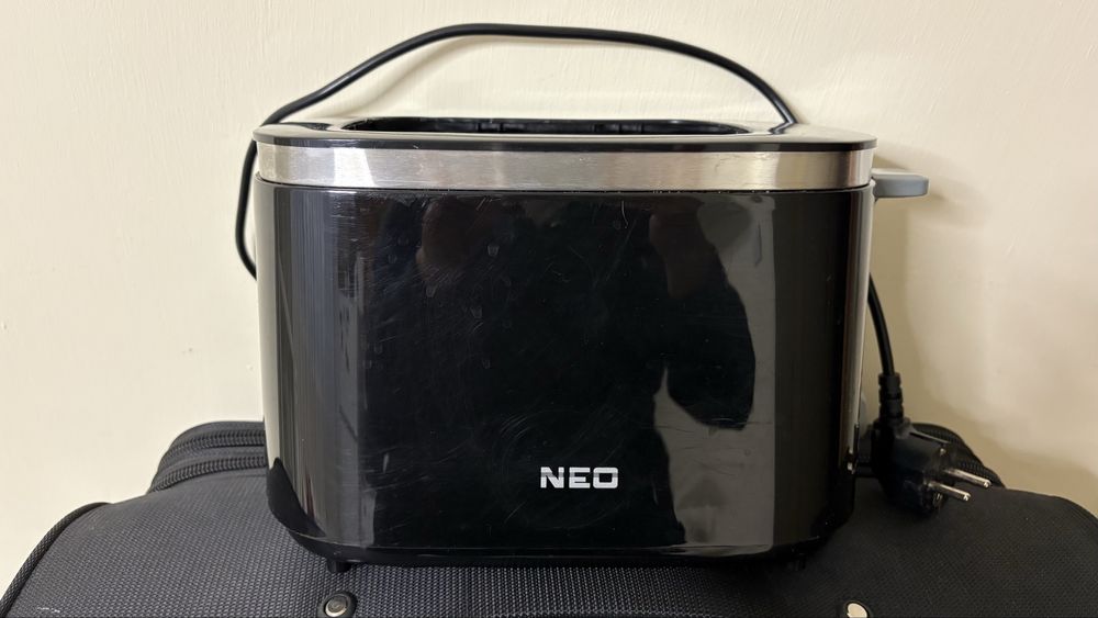 Тостер в черно Neo