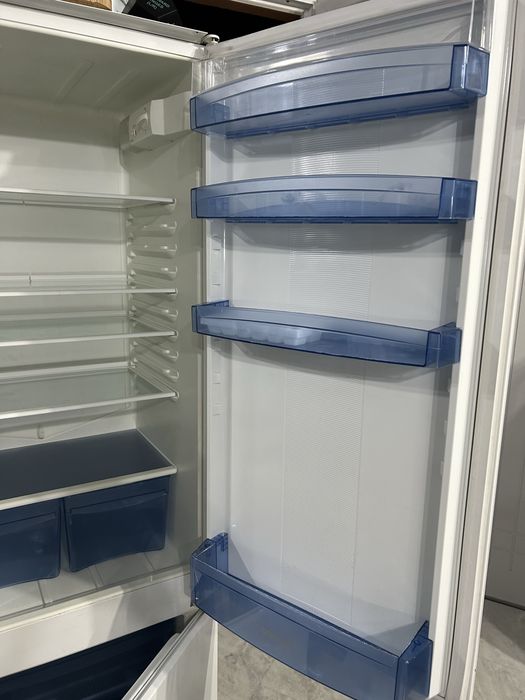 хладилник с фризер за вграждане GORENJE RKI 4294 W