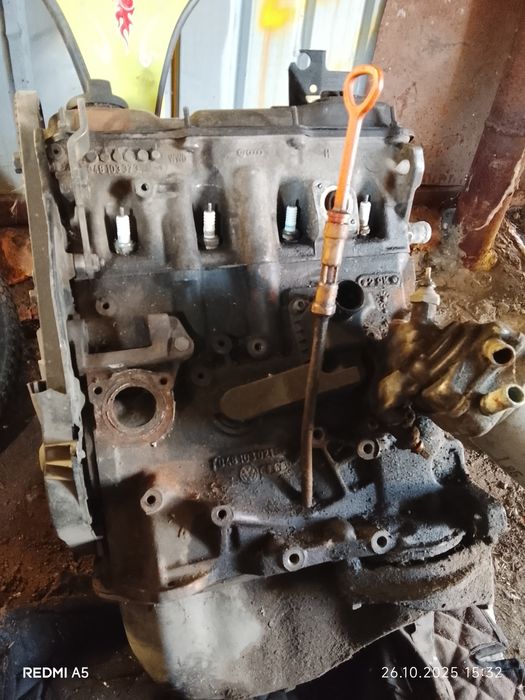 Продам двигатель Ауди 2.0