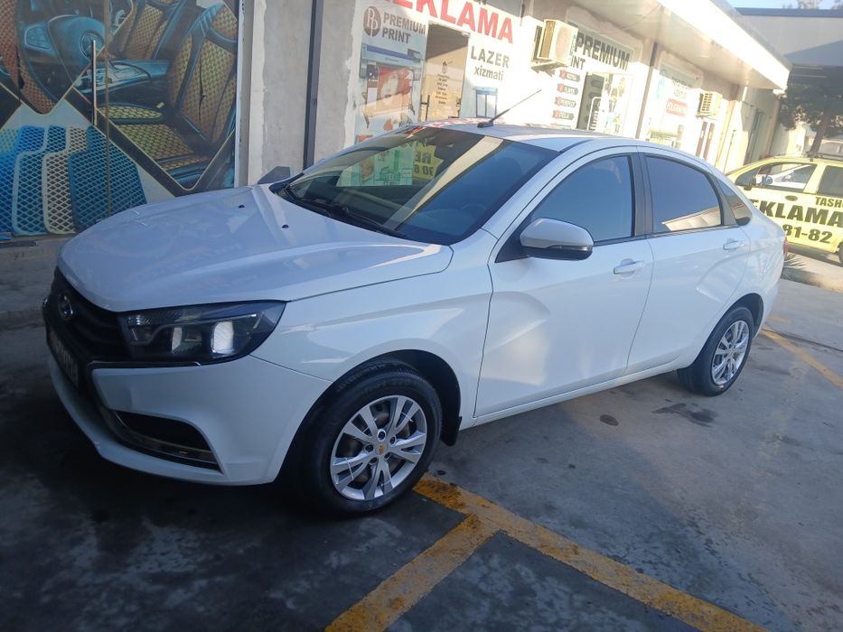 Lada vesta sedan
