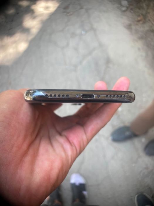 Iphone X sotiladi