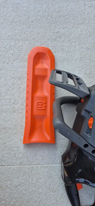 Husqvarna drujba pe acumulator