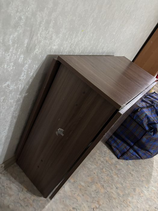 Книжный стол ………..