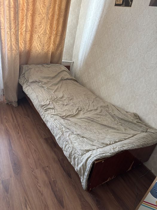 Продам две односпальные кровати