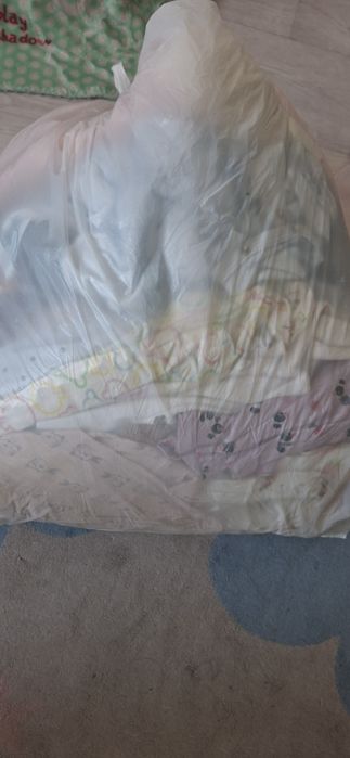 Вещи бесплатные  срочно заберите