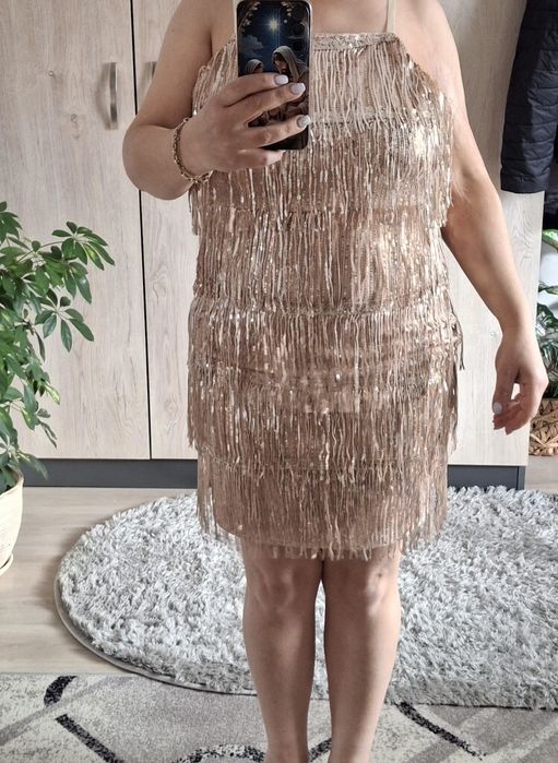 Нова рокля с ресни