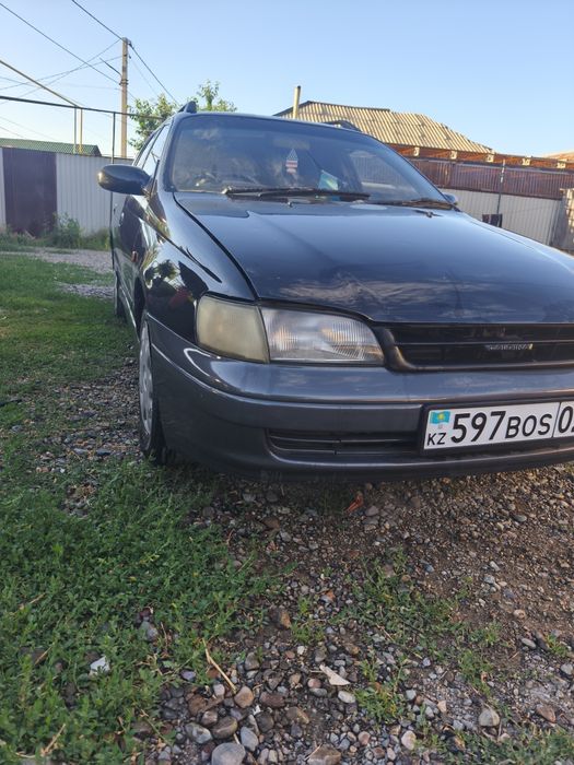 Tayota caldina 2 литр