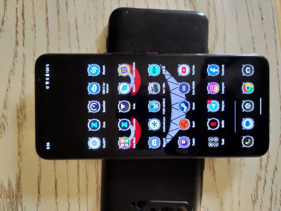 асус рог фон 5 144hz 8/128 гб состояние отличное!