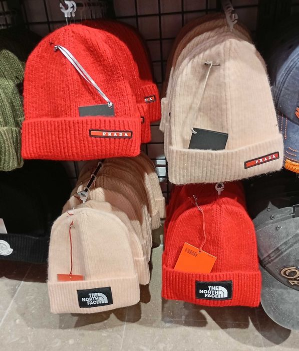 The North Face Висококачествена многоцветна зимна шапка Унисекс