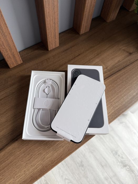 Iphone 16 Black - Nou