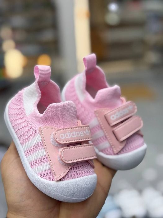 Adidași pentru copiii