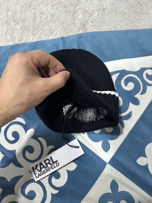 Шапка Karl Lagerfeld