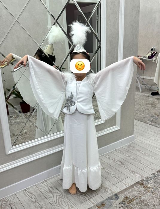 Танцевальный казахский костюм Аққу, на девочку, ручная работа