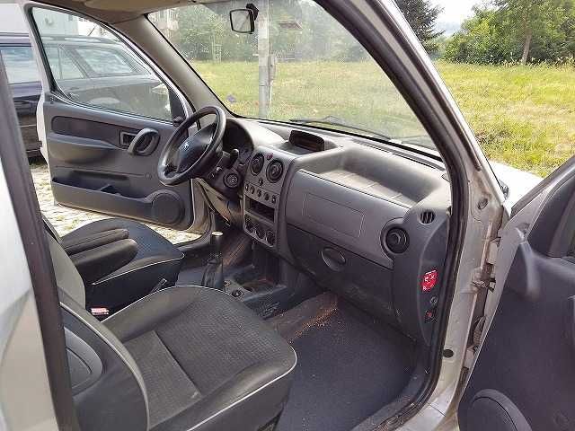 Пежо Партнер 1.6 ХДИ 2006  на ЧАСТИ