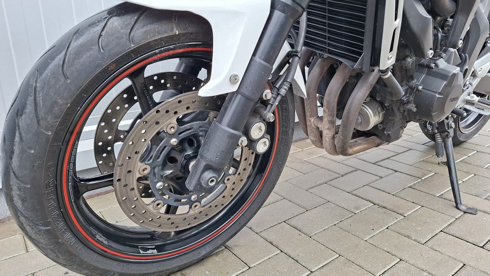 MotoFly vinde Yamaha Fz6 S2