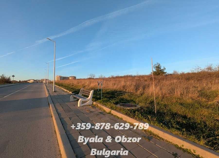 Продава се Парцел в Бяла - 3300 кв.м за 22 €/кв.м - Снимка #3