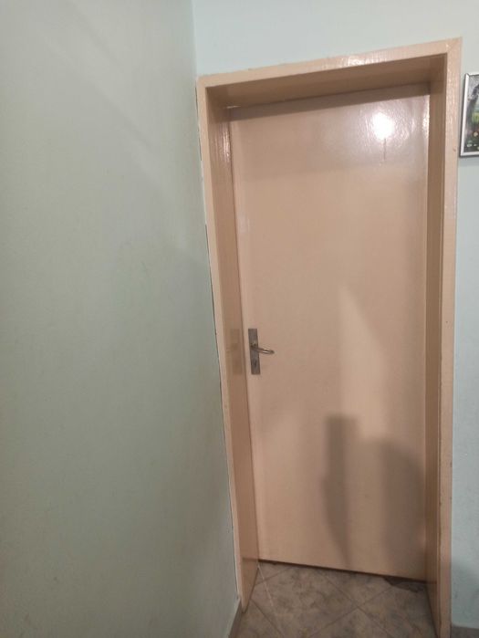 Интериорни  дървени   врати   за апартамент цена 40 лв