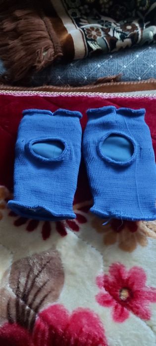 карате перчатка сини