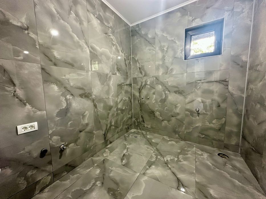 Casă de vânzare 3 camere baie bucătărie