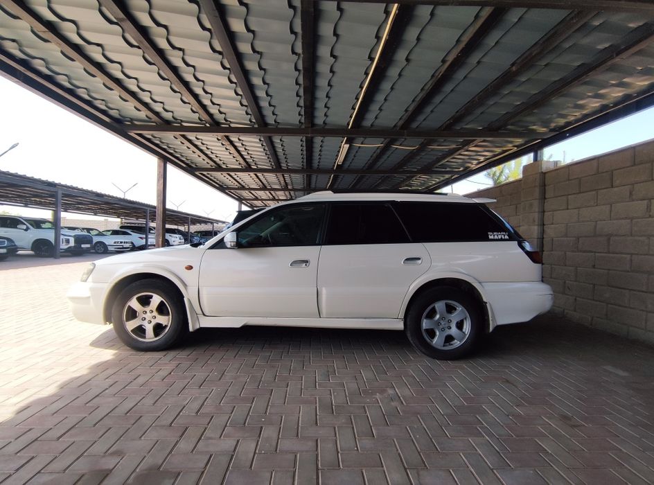 Subaru Outback 2002 Субару Аутбак