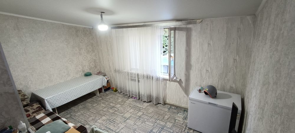 Продам квартиру 4 комнаты