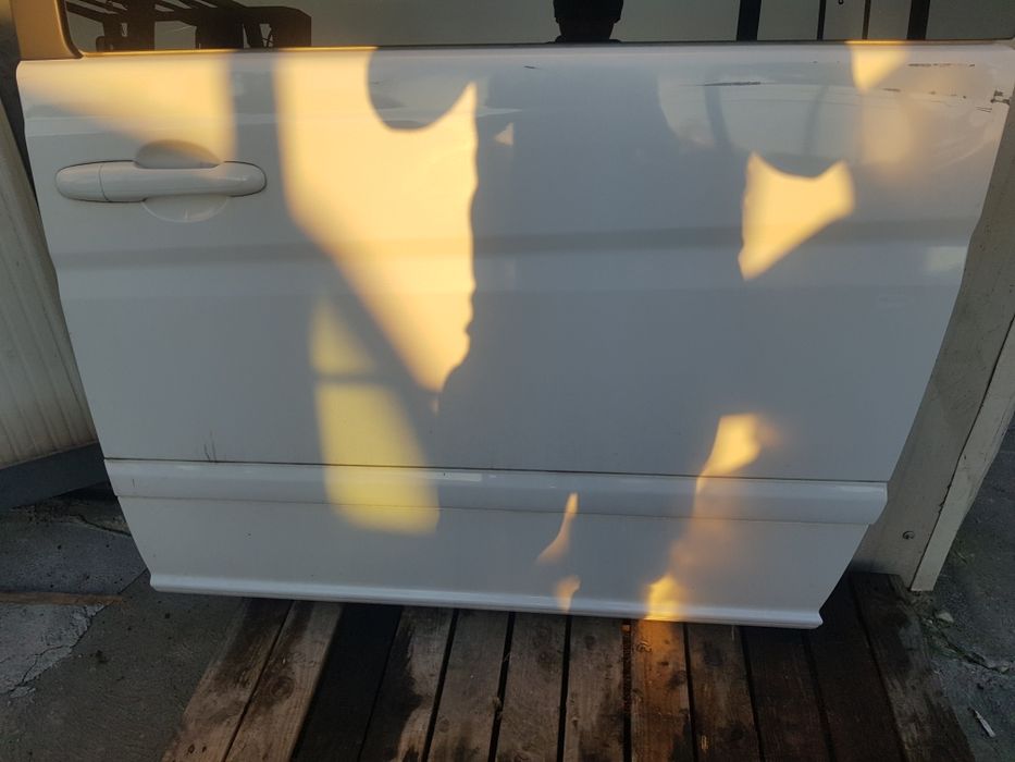 Usa laterala culisanta stanga mercedes vito viano w639