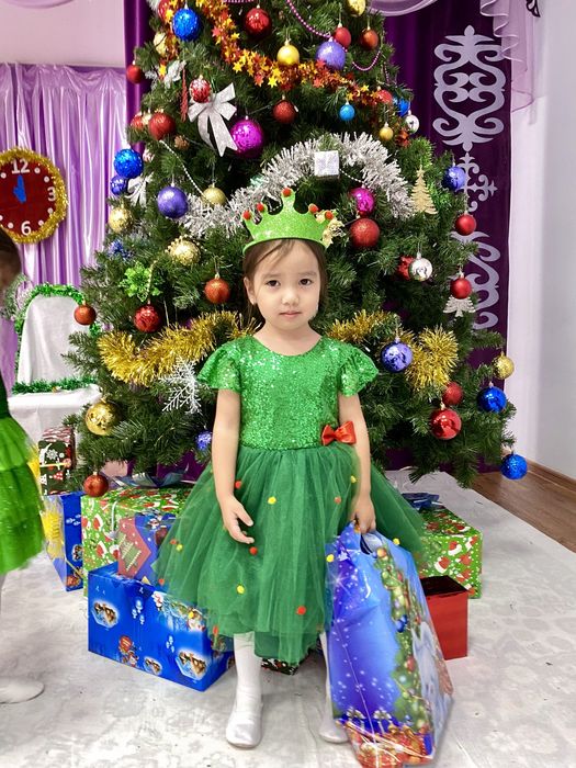 Продам платье елки