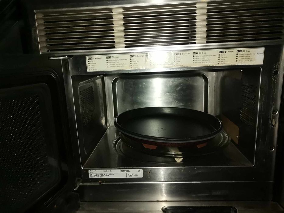 Vând cuptor în stare buna de funcționare.,doua motoare