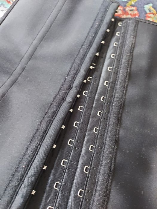 Корсет для осанки латексный