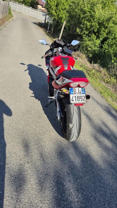 Vând Yamaha R6 2800€