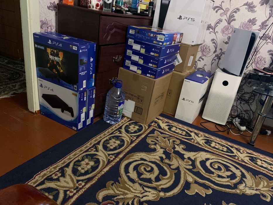 Playstation4 Pro 1TB HDR 50 Top с играми на борту как на фото