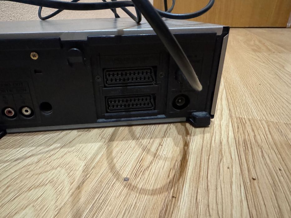 Sharp VC-MH71GM(S) – Видеорекордер VHS с отлично качество и надеждност