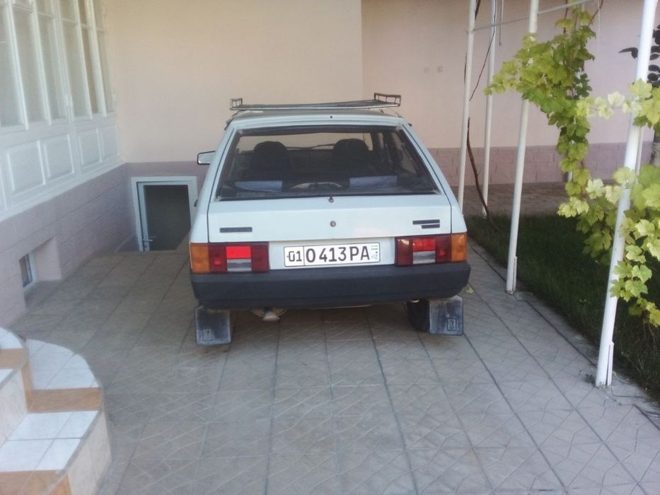 Lada vaz09 sotiladi