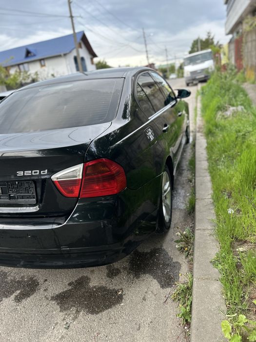 Se vinde bmw seria 3 e90