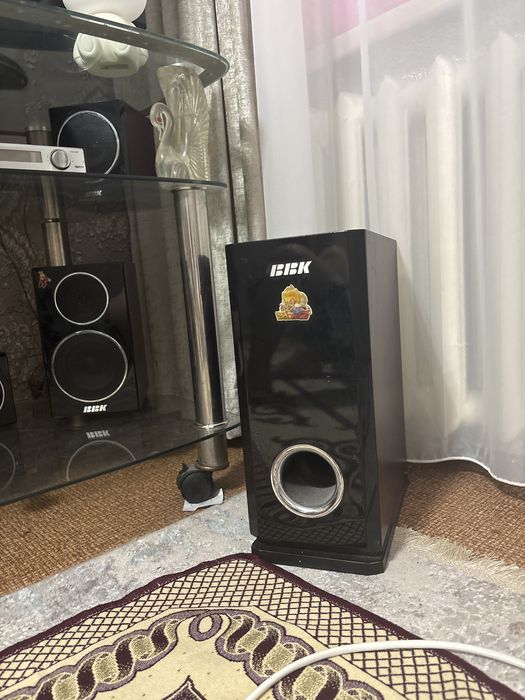 Теливизор с подставкой