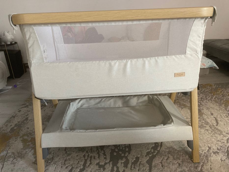 Pătuț co-sleeper